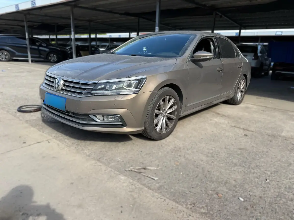 2016 Volkswagen Passat 1.8T 180HP L4 7DCT