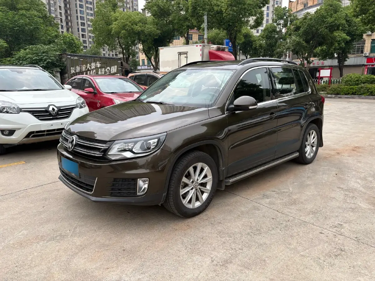 2015 Volkswagen Tiguan 1.8T 160HP L4 6AT