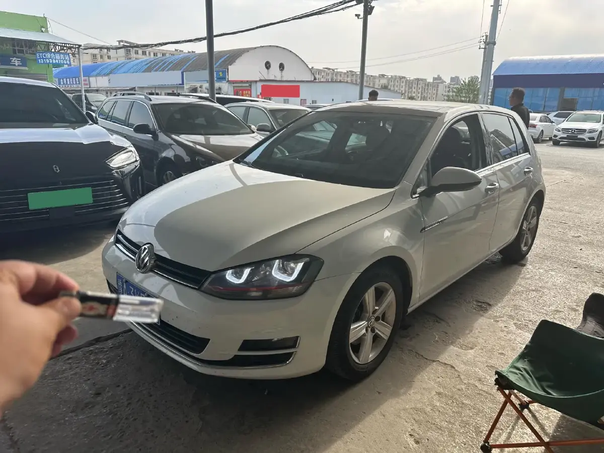 2015 Volkswagen Golf 1.4T 131HP L4 7DCT