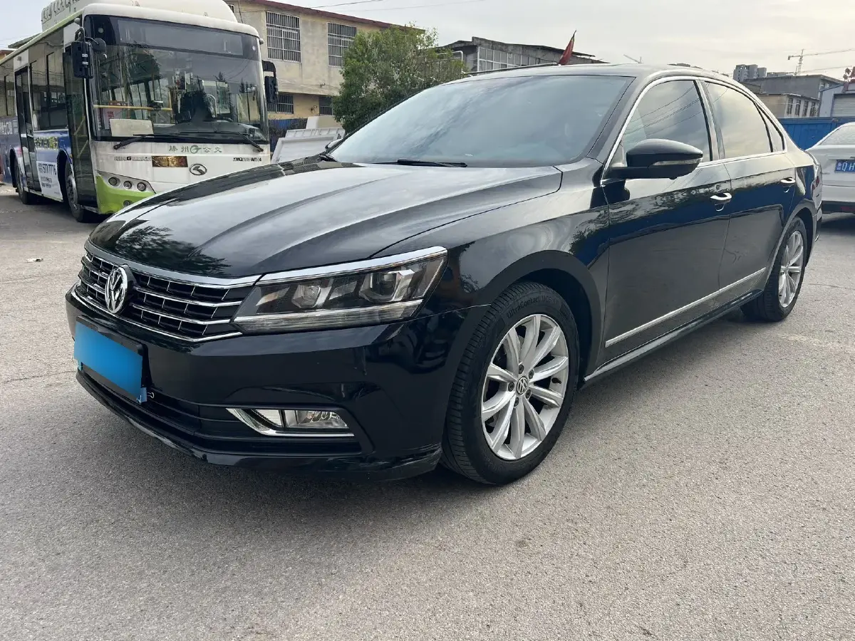 2016 Volkswagen Passat 1.8T 180HP L4 7DCT