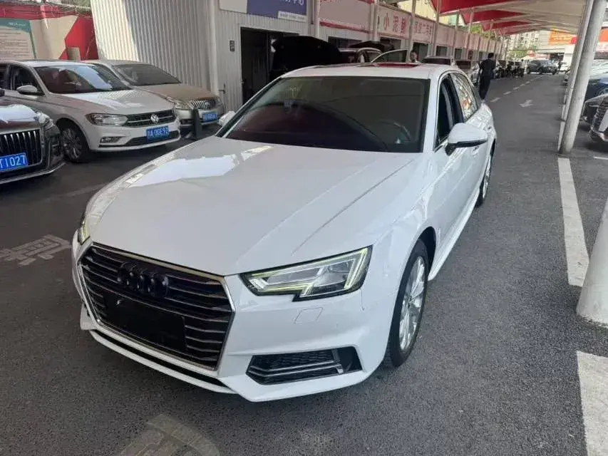 2019 Audi A4L 2.0T 190HP L4 7DCT
