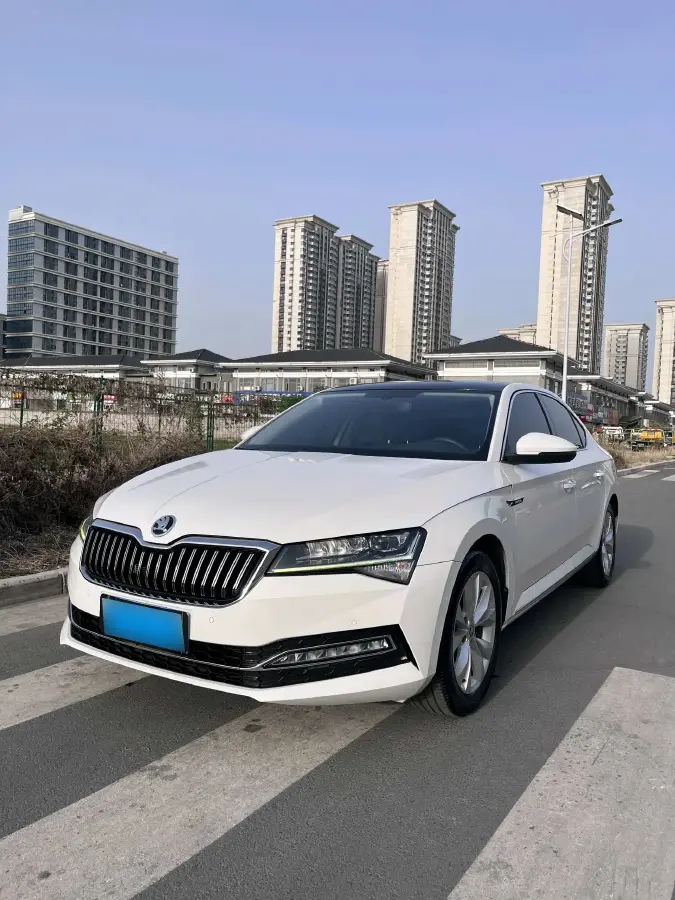 2019 Skoda Superb 1.4T 150HP L4 7DCT