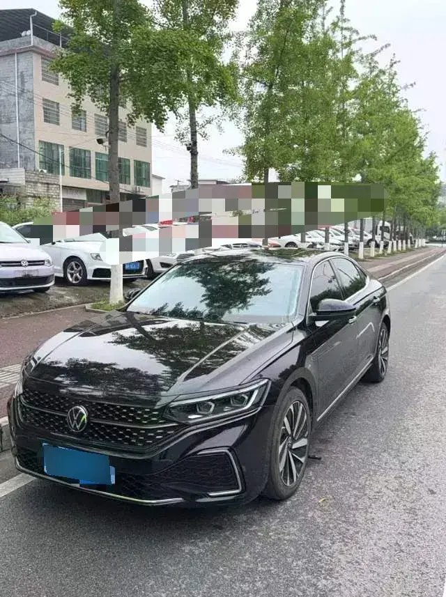 2022 Volkswagen Passat 2.0T 186HP L4 7DCT