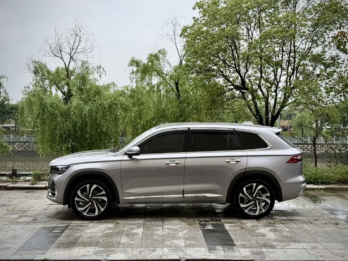 2021 Geely Monjaro 2.0T 218HP L4 7DCT,autocango,china used car exporter,china ev exporter,chinese used car exporter,chinese used ev exporter