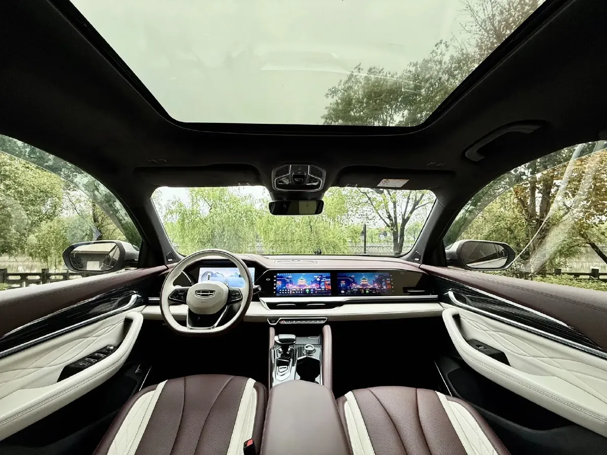 2021 Geely Monjaro 2.0T 218HP L4 7DCT,autocango,china used car exporter,china ev exporter,chinese used car exporter,chinese used ev exporter