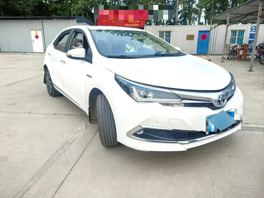 2016 Toyota Corolla 1.8L 99HP L4 E-CVT Hybrid