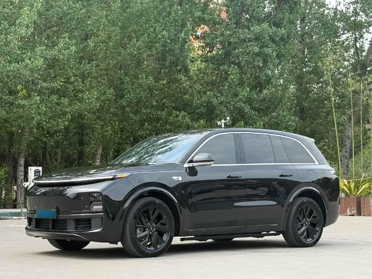 2023 Li L8 Range Extended 154HP REEV 40.9KWH