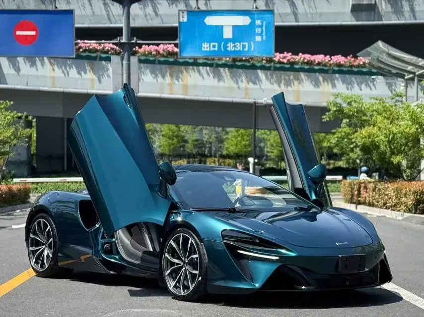 2023 McLaren Artura 3.0T 585HP V6 8DCT PHEV 7.4KWH,autocango,china used car exporter,china ev exporter,chinese used car exporter,chinese used ev exporter