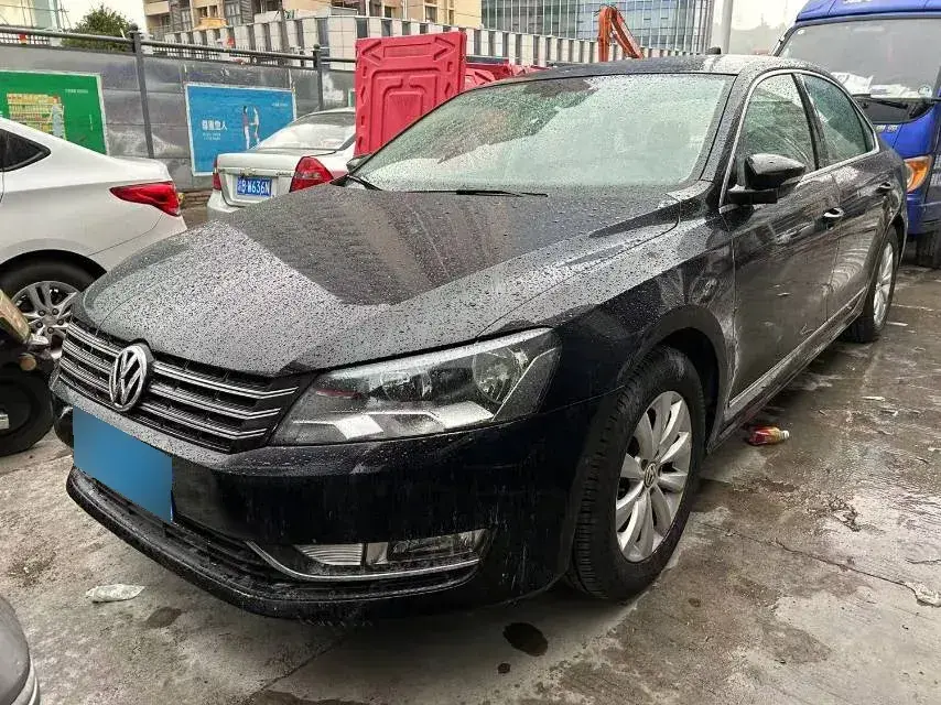 2014 Volkswagen Passat 1.8T 160HP L4 7DCT
