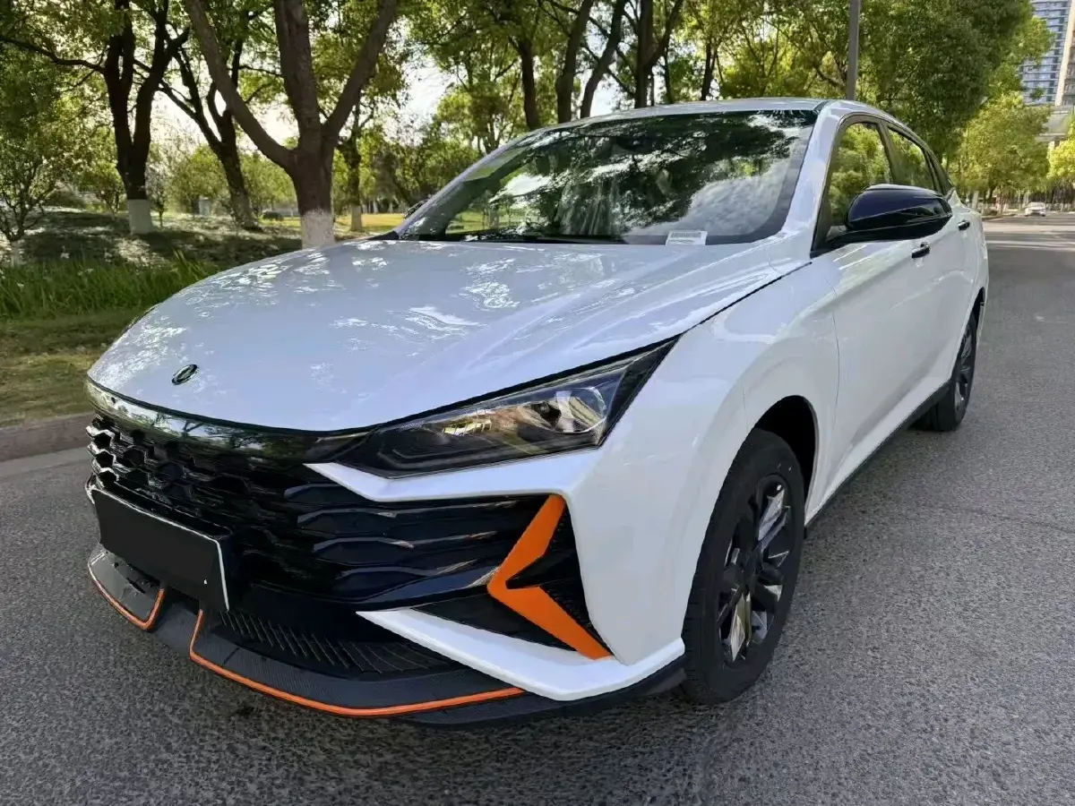 2024 DongFeng Aeolus YiXuan 1.5L 125HP L4 6DCT