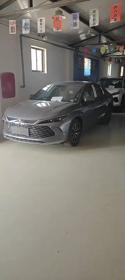 2024 BYD QinL 1.5L 101HP L4 E-CVT PHEV 15.87KWH