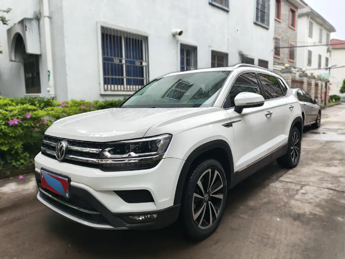 2019 Volkswagen Tharu 2.0T 186HP L4 7DCT