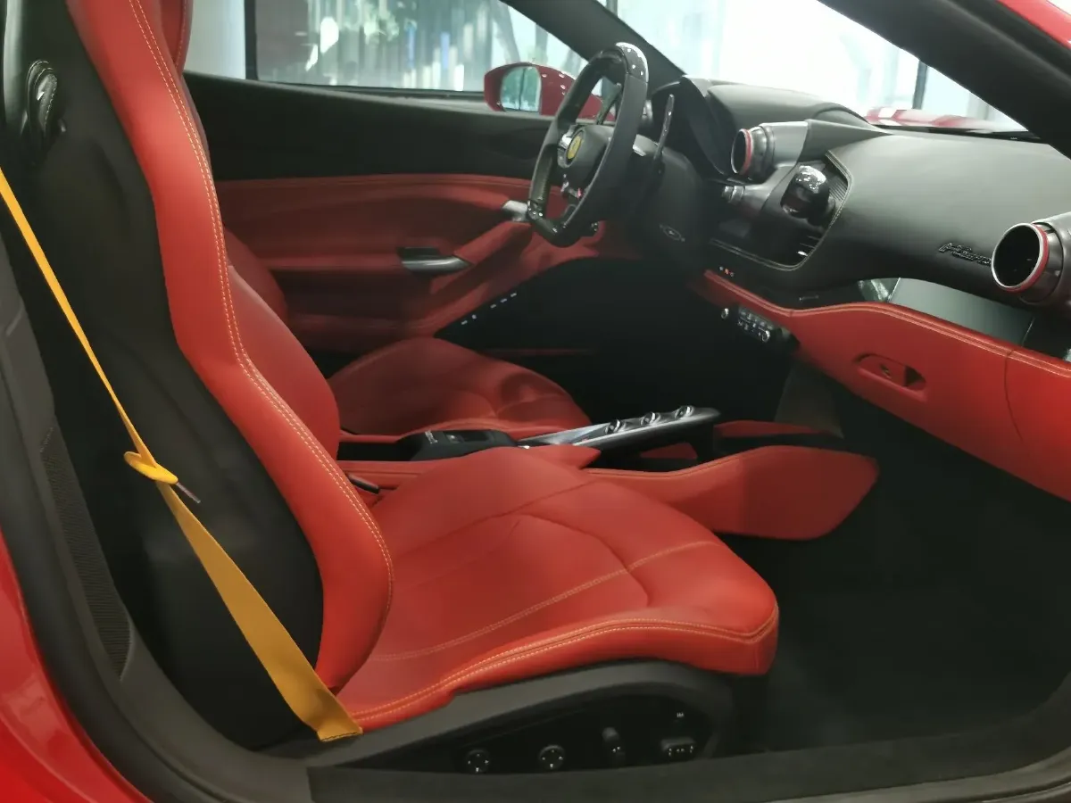 2019 Ferrari F8 3.9T 720HP V8 7DCT,autocango,china used car exporter,china ev exporter,chinese used car exporter,chinese used ev exporter