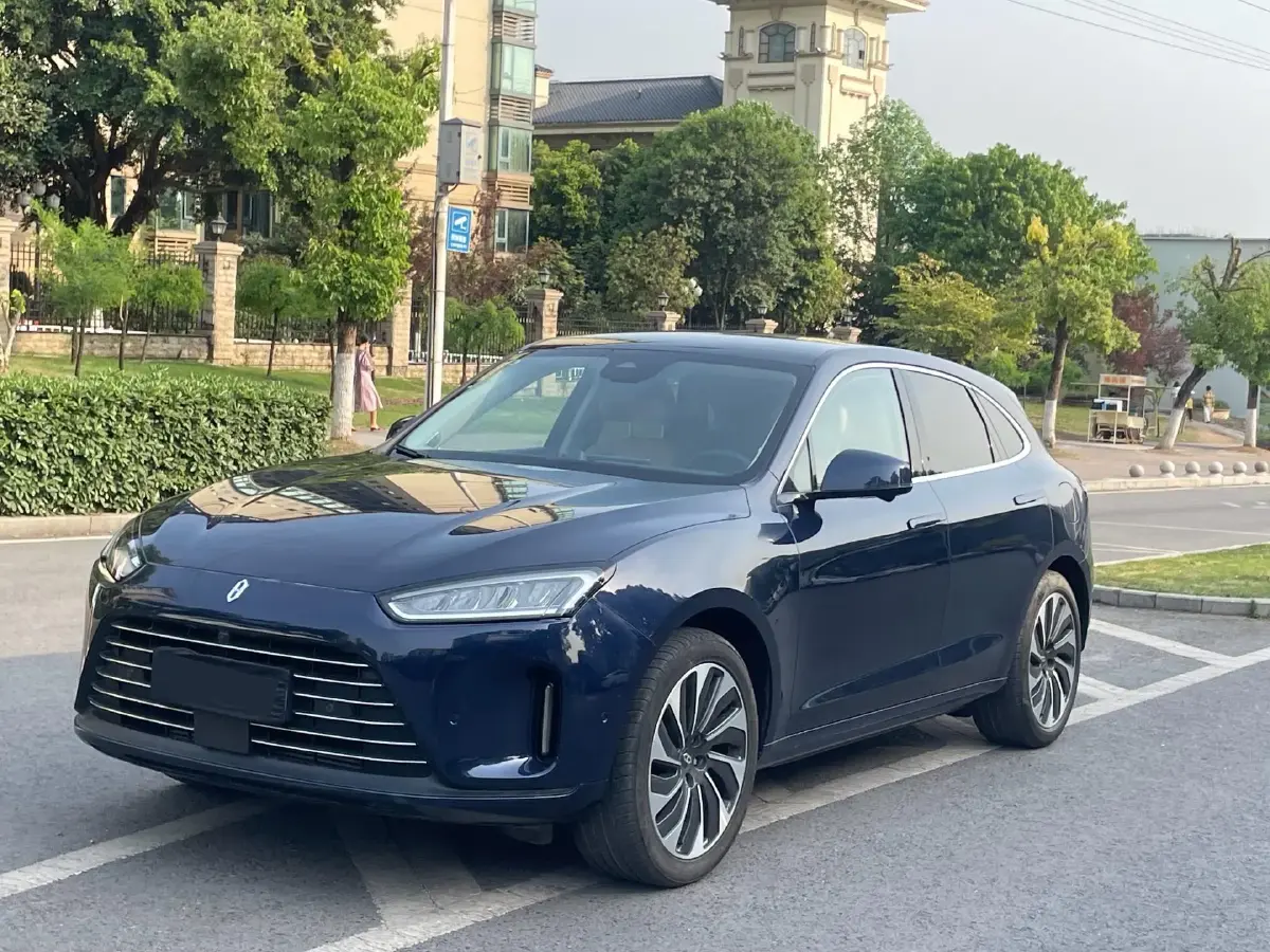 2022 HIMA AITO M5 Range Extended 125HP REEV 40KWH