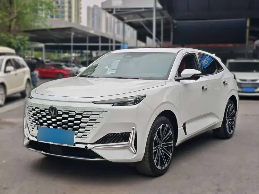 2023 ChangAn UNI-K iDD 1.5T 170HP L4 6TCT PHEV 28.39KWH