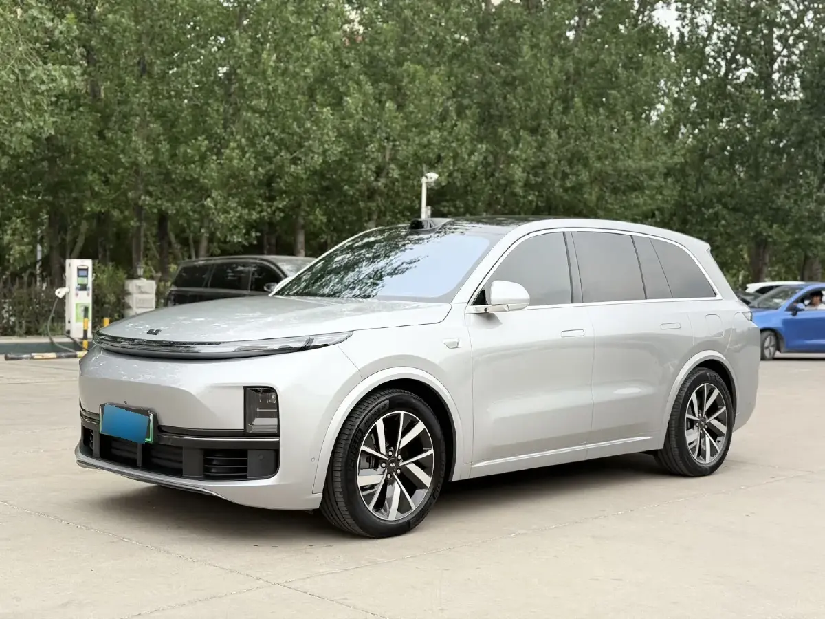 2023 Li L8 Range Extended 154HP REEV 40.9KWH