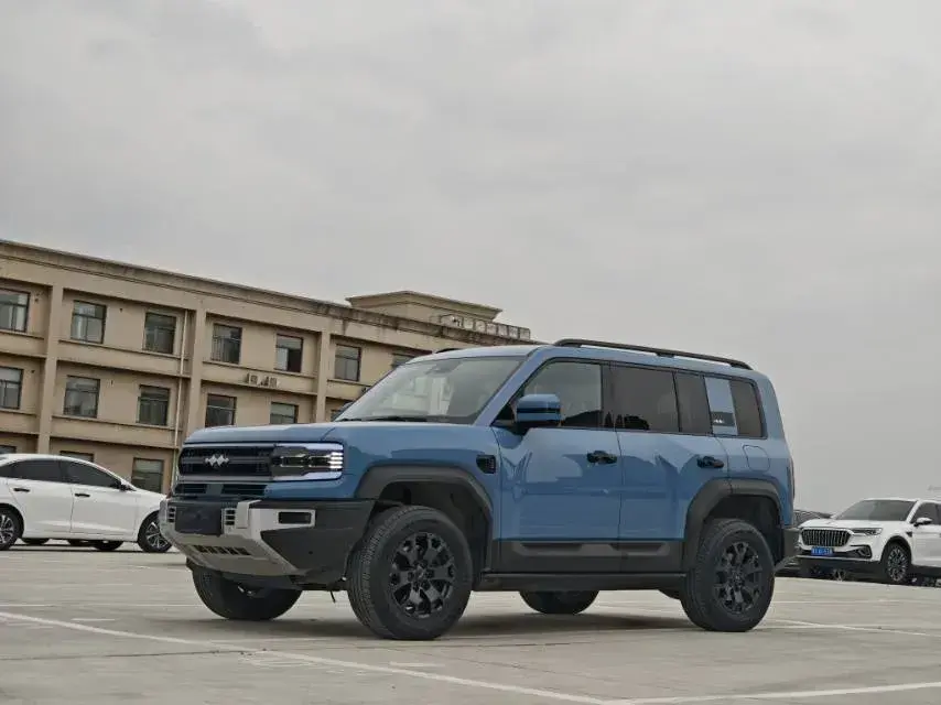 2023 FangChengBao Bao 5 1.5T 194HP L4 E-CVT PHEV 31.8KWH