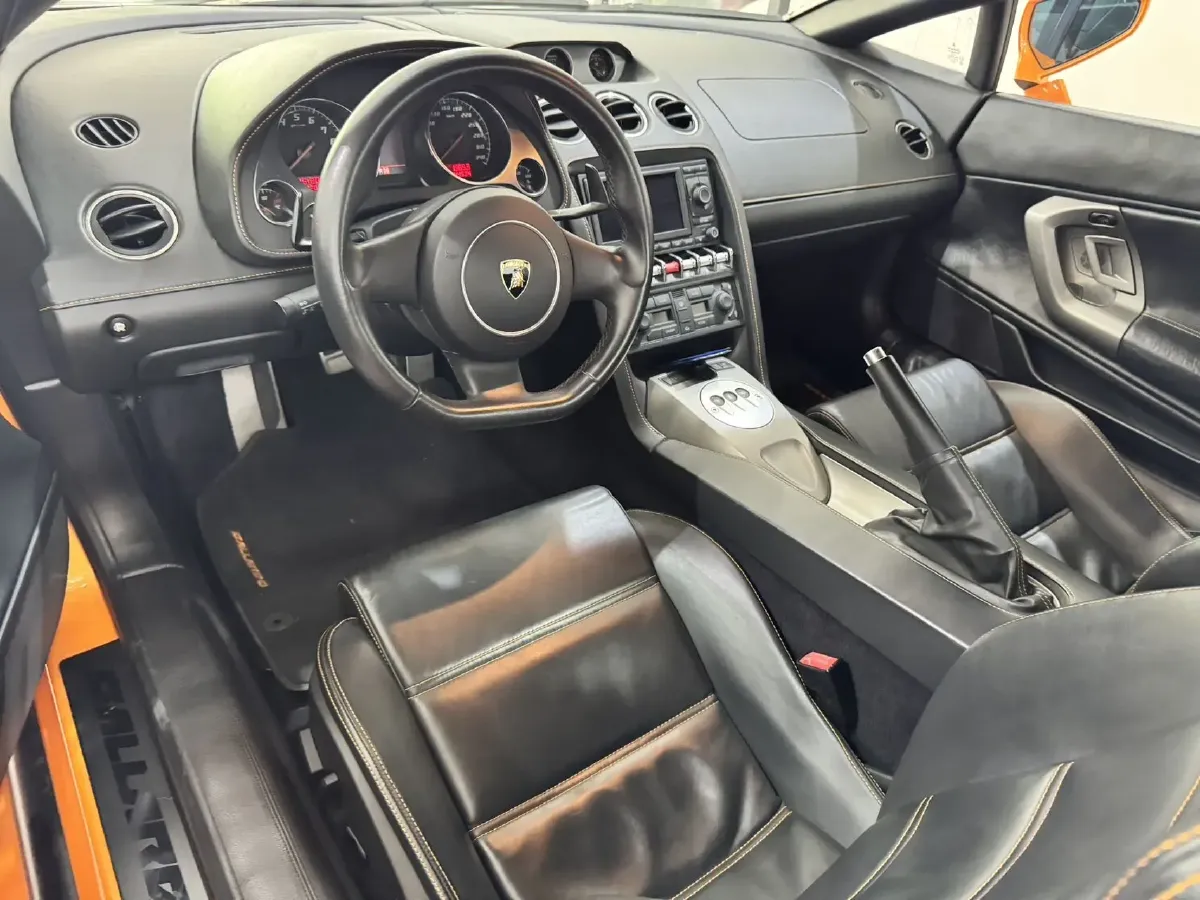 2012 Lamborghini Gallardo 5.2L 560HP V10 6AMT,autocango,china used car exporter,china ev exporter,chinese used car exporter,chinese used ev exporter