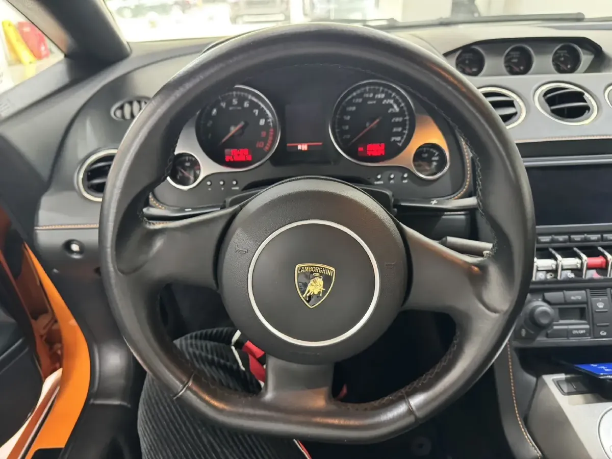 2012 Lamborghini Gallardo 5.2L 560HP V10 6AMT,autocango,china used car exporter,china ev exporter,chinese used car exporter,chinese used ev exporter