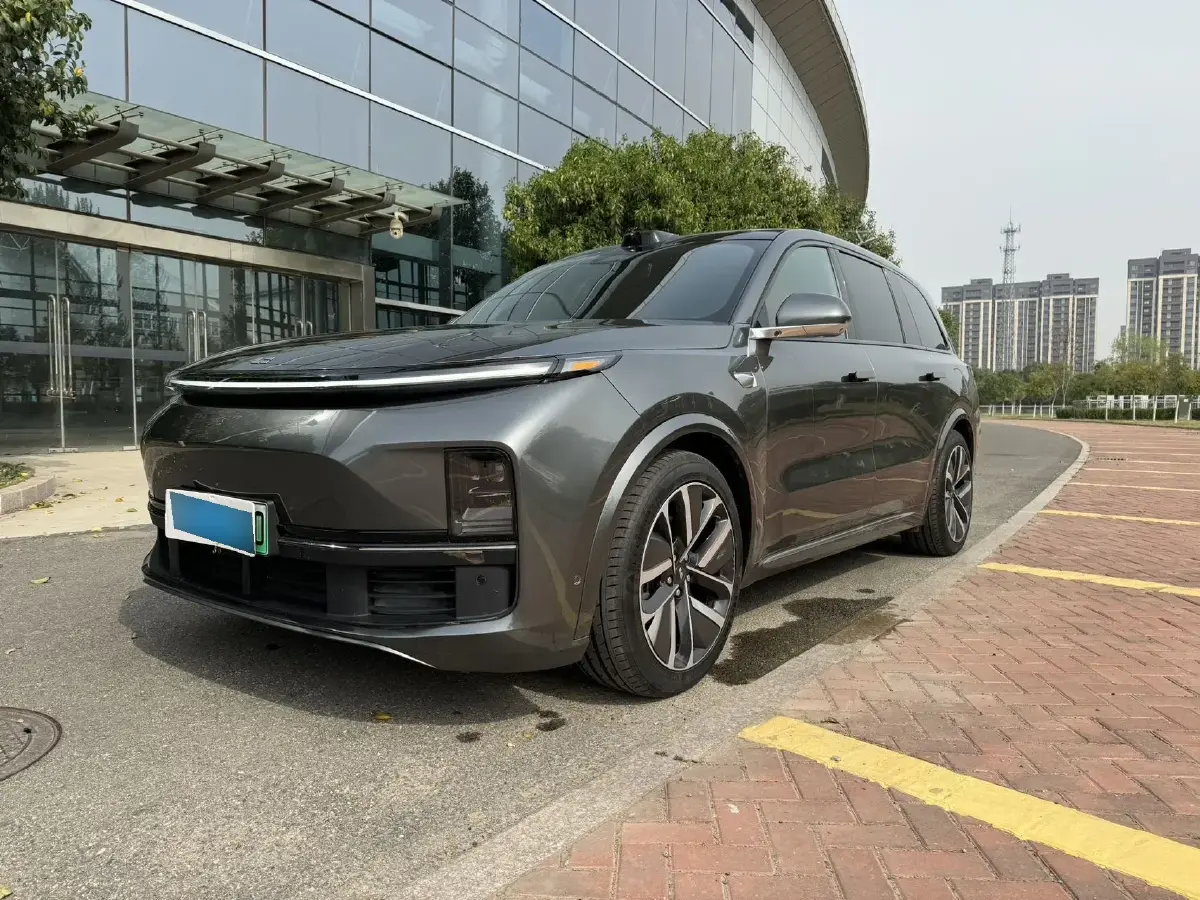 2024 Li L8 Range Extended 154HP REEV 42.8KWH