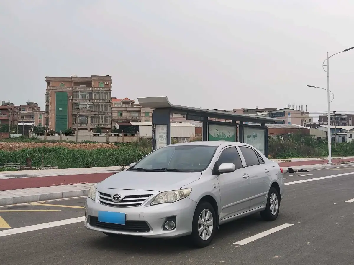 2012 Toyota Corolla 1.6L 122HP L4 4AT