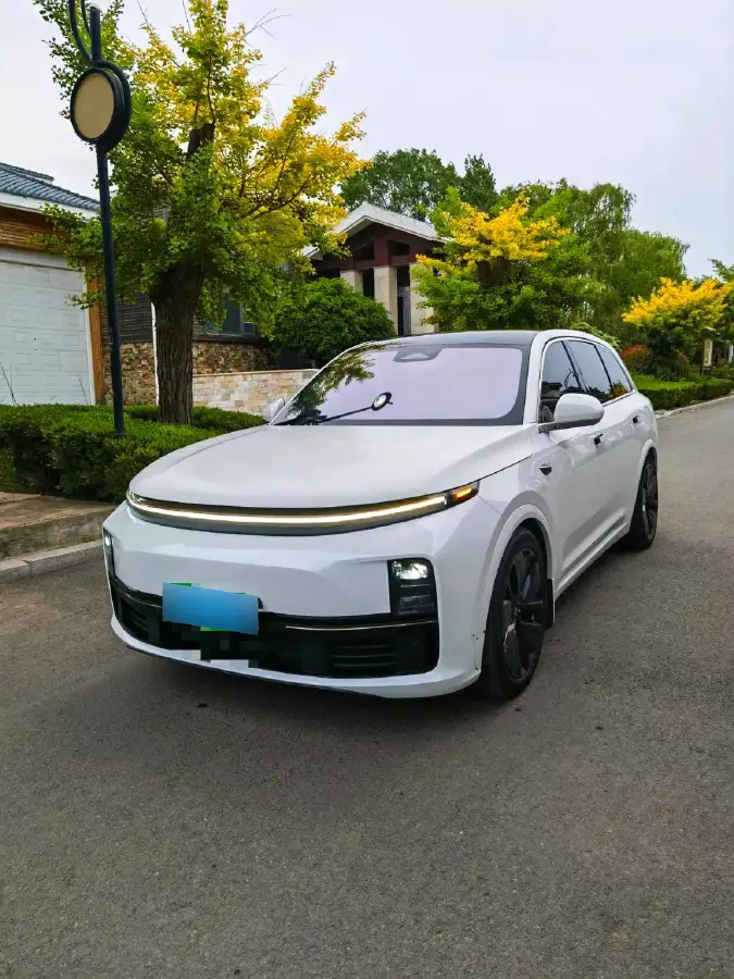 2023 Li L7 Range Extended 154HP REEV 40.9KWH