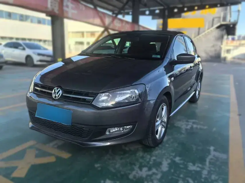 2013 Volkswagen Polo 1.4L 86HP L4 5MT