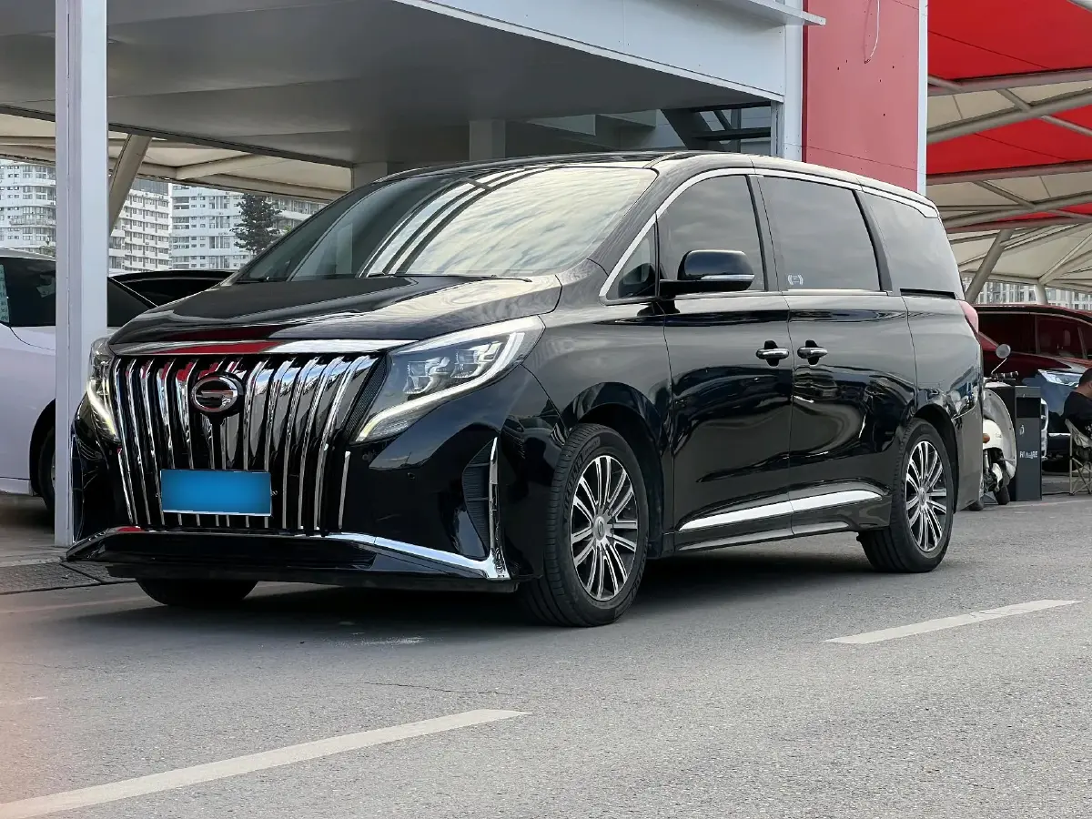 2021 GAC Trumpchi M8 2.0T 252HP L4 8AT