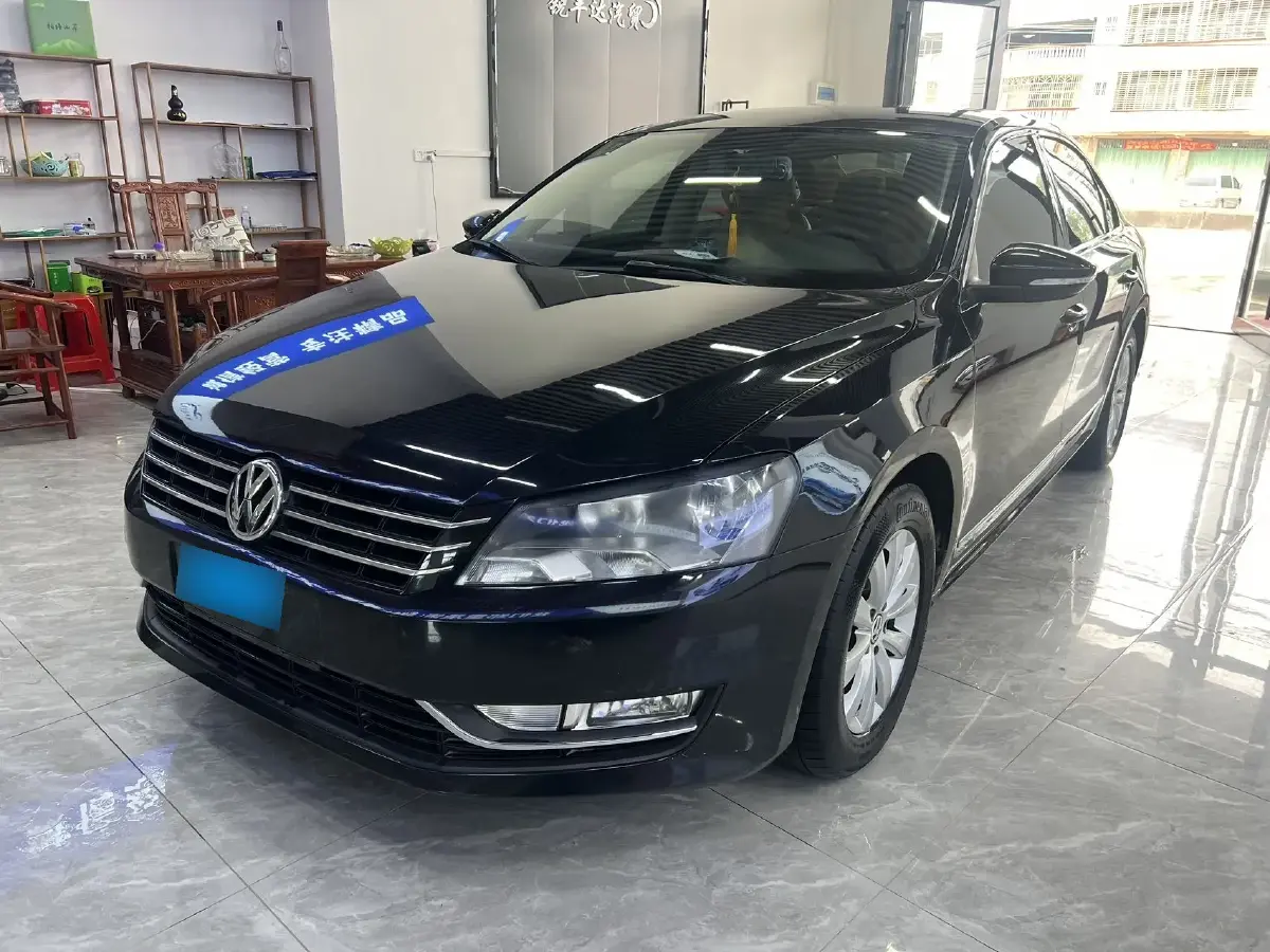 2014 Volkswagen Passat 1.8T 160HP L4 7DCT