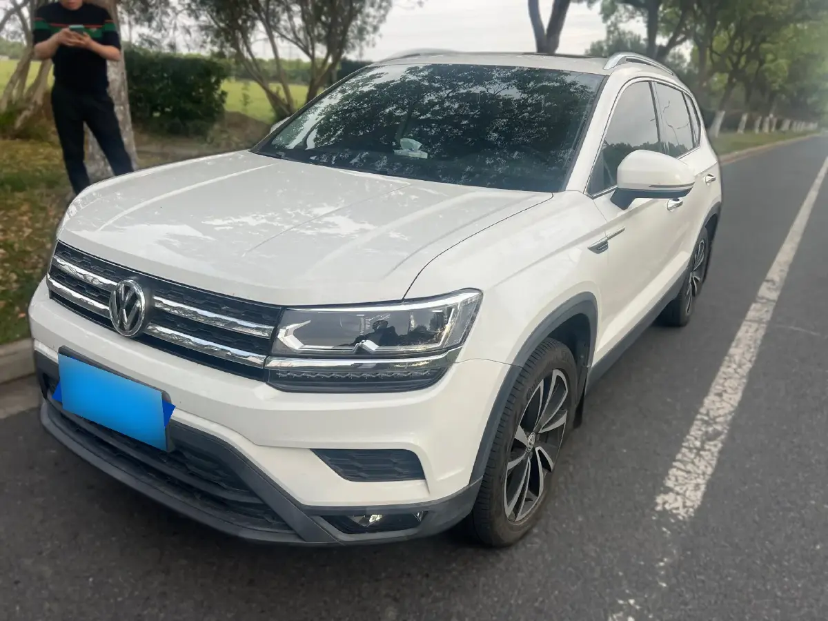 2019 Volkswagen Tharu 1.4T 150HP L4 7DCT