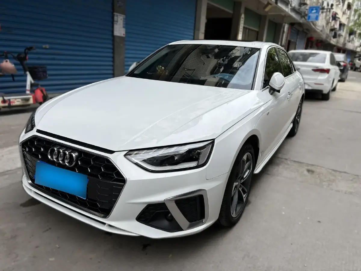 2020 Audi A4L 2.0T 150HP L4 7DCT