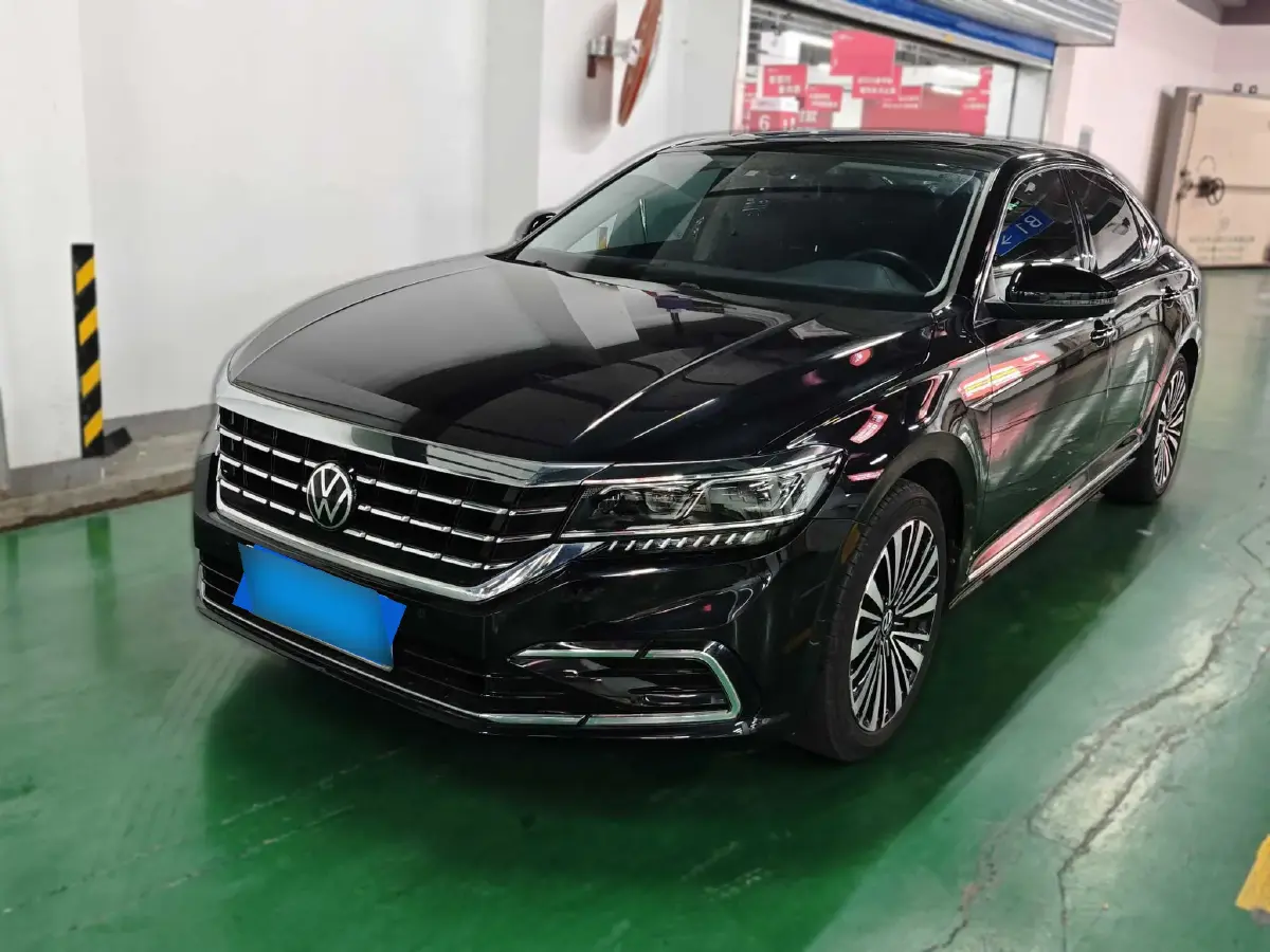 2021 Volkswagen Passat 2.0T 186HP L4 7DCT