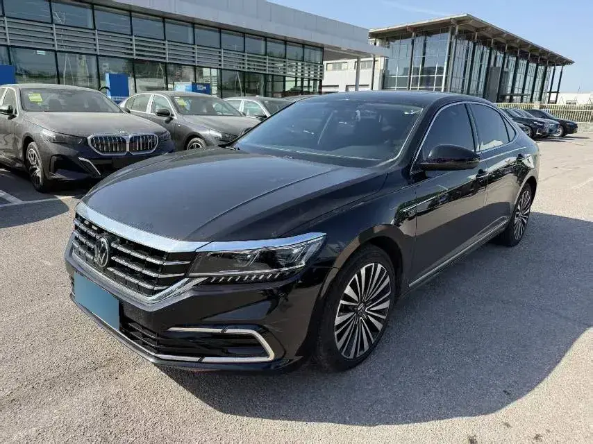 2021 Volkswagen Passat 2.0T 186HP L4 7DCT