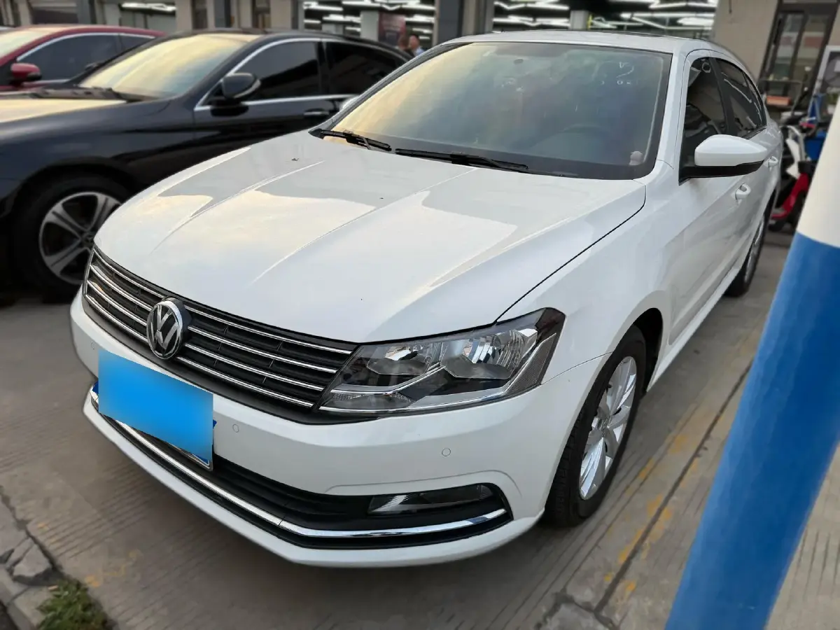 2017 Volkswagen Lavida 1.4T 131HP L4 7DCT