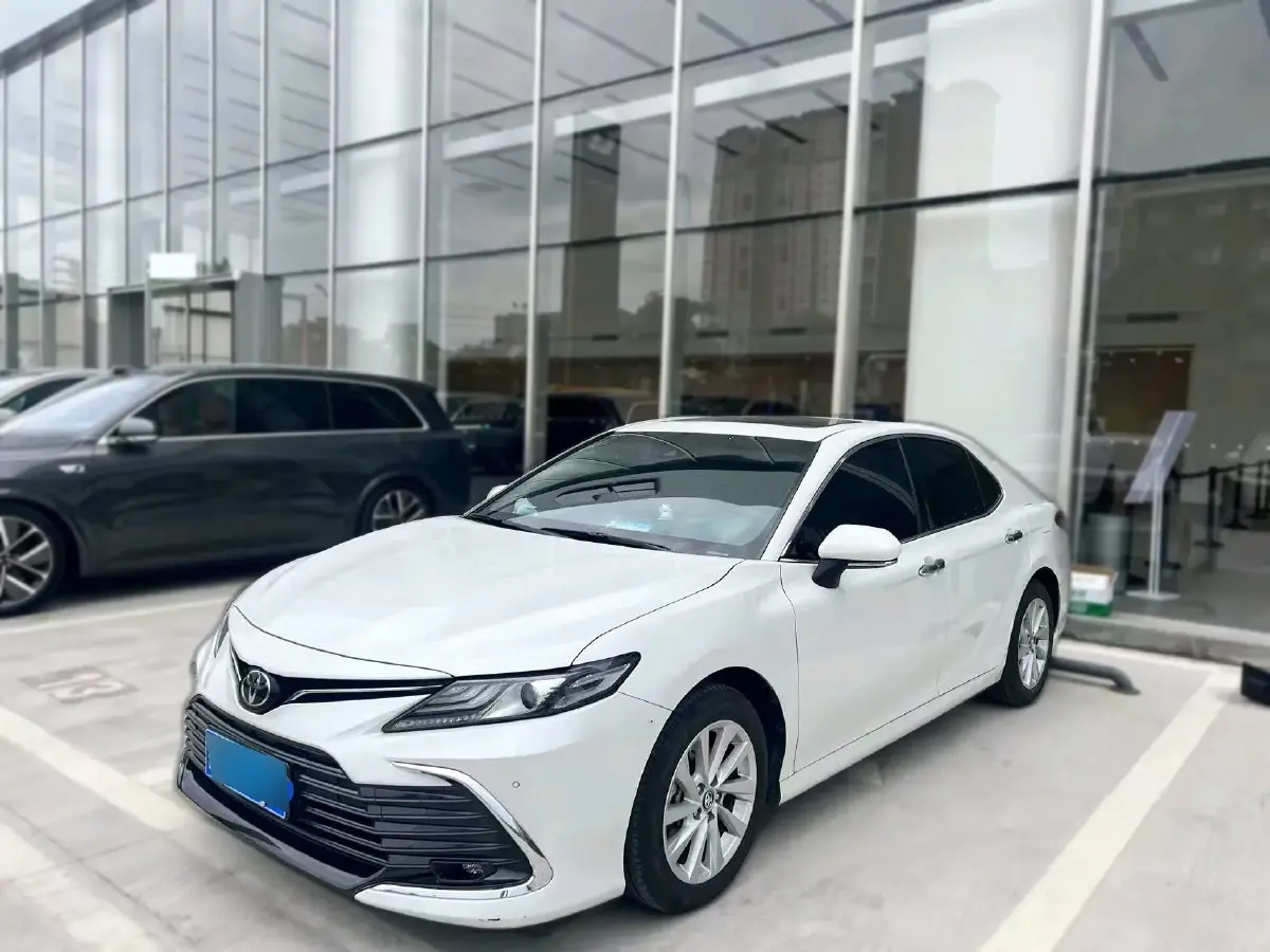 2021 Toyota Camry 2.0L 178HP L4 CVT