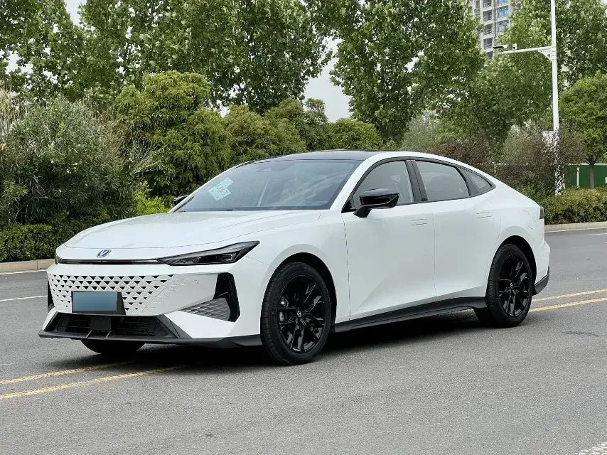 2023 ChangAn UNI-V 1.5T 188HP L4 7DCT