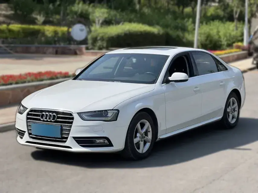 2013 Audi A4L 2.0T 180HP L4 CVT