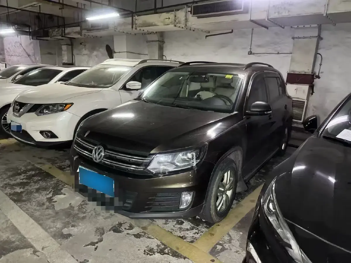 2015 Volkswagen Tiguan 1.8T 160HP L4 6MT