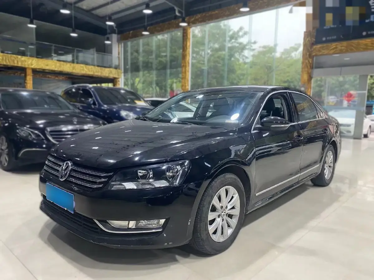 2014 Volkswagen Passat 1.8T 160HP L4 7DCT