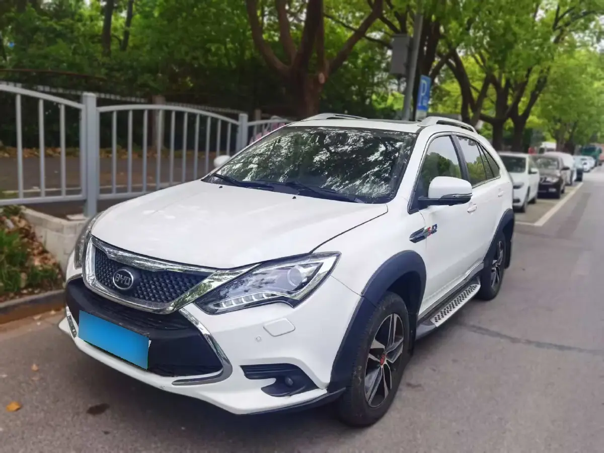2015 BYD Tang 2.0T 205HP L4 6DCT PHEV