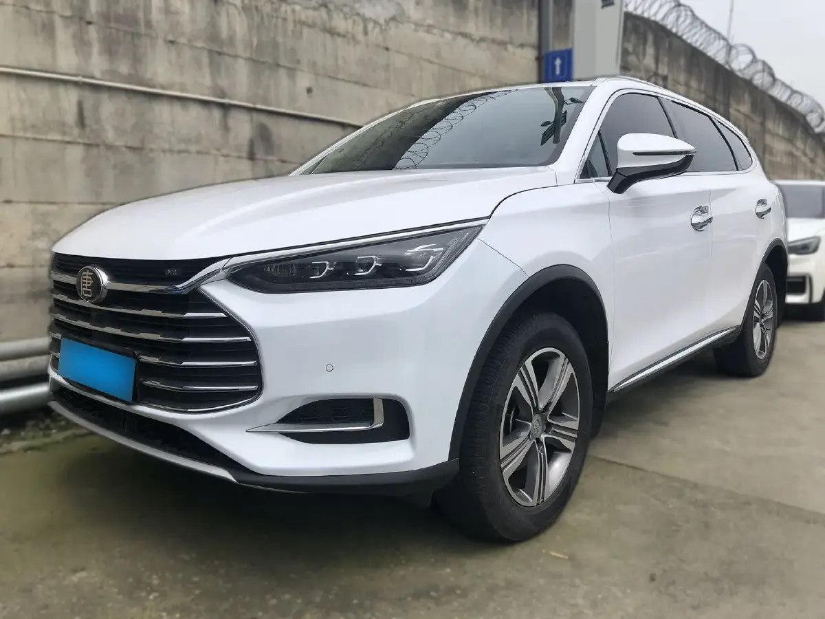 2019 BYD Tang 2.0T 192HP L4 6AT