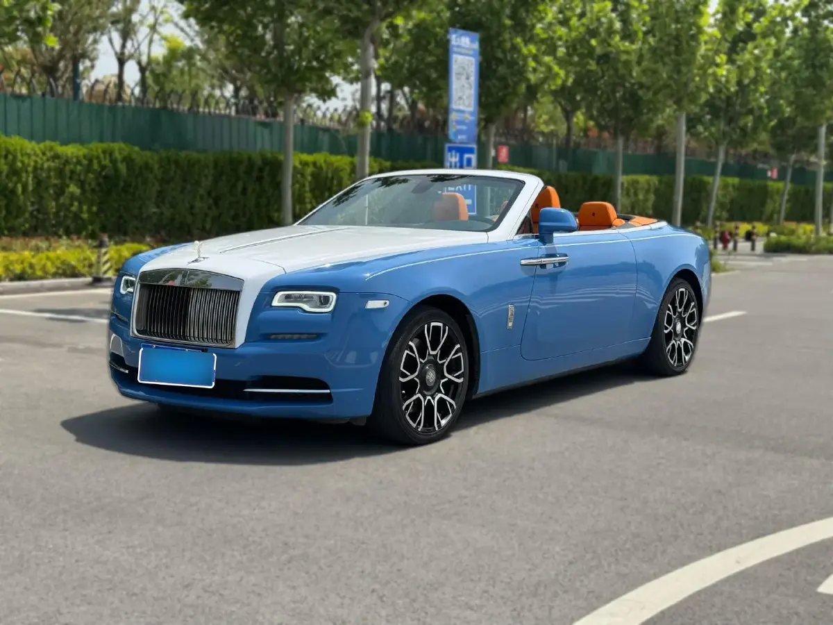 2015 Rolls-Royce Dawn 6.6T 571HP V12 8AT