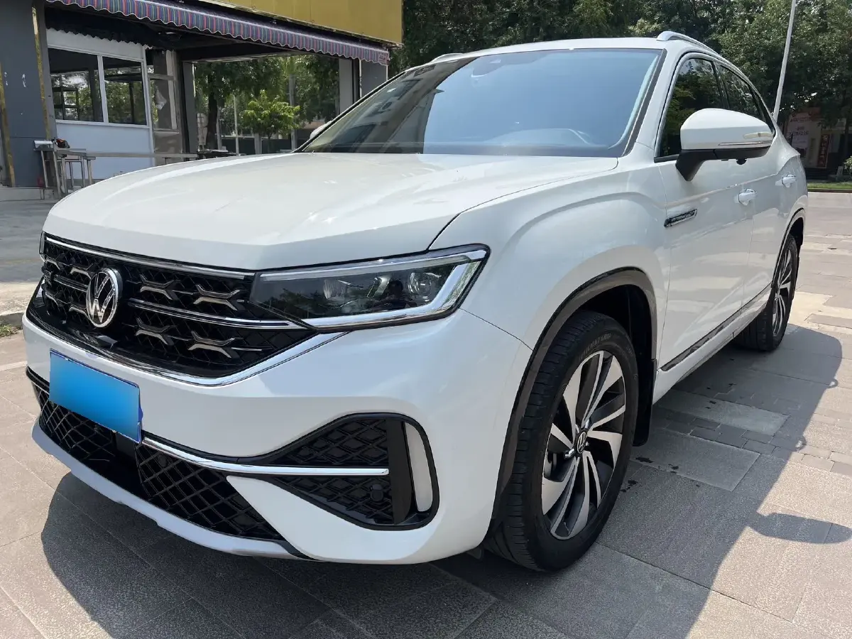 2023 Volkswagen Tayron X 2.0T 186HP L4 7DCT