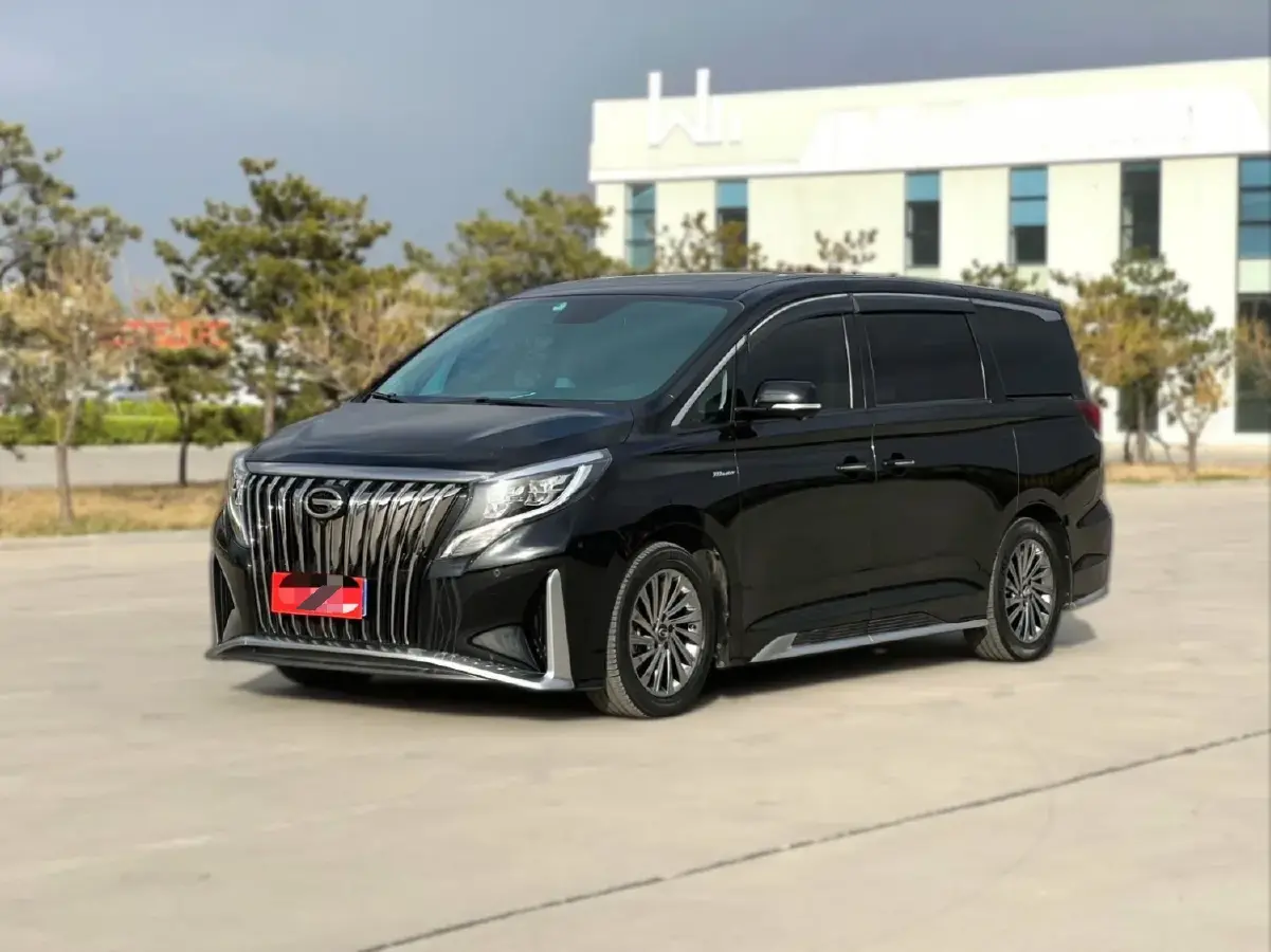 2021 GAC Trumpchi M8 2.0T 252HP L4 8AT