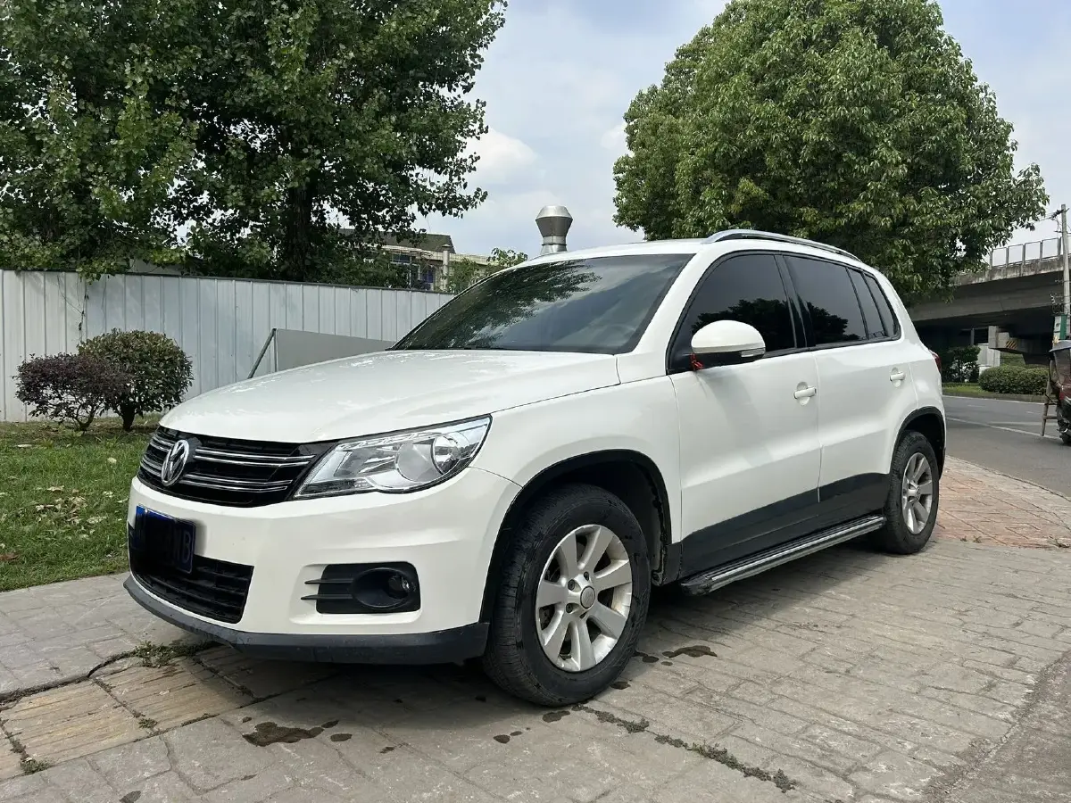 2012 Volkswagen Tiguan 1.8T 160HP L4 6MT