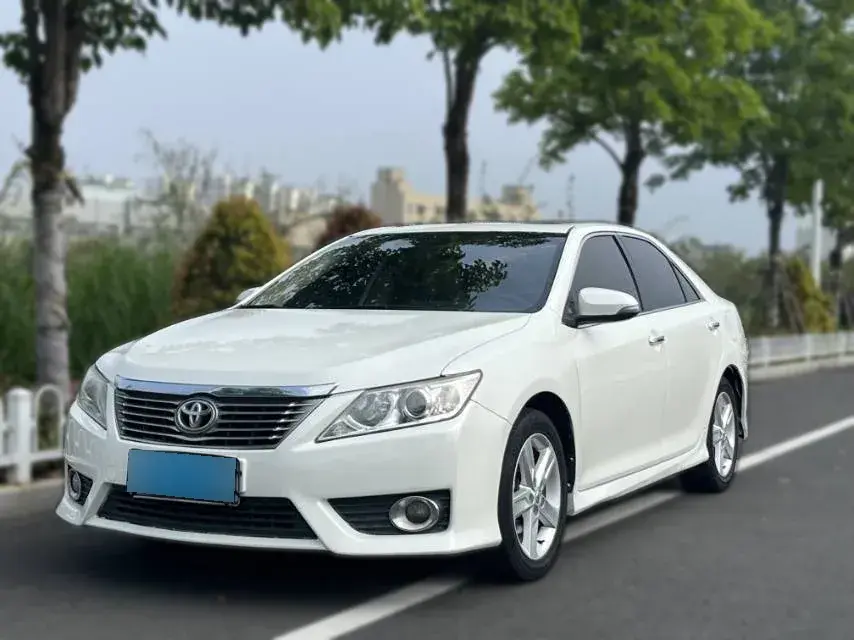 2012 Toyota Camry 2.0L 150HP L4 4AT