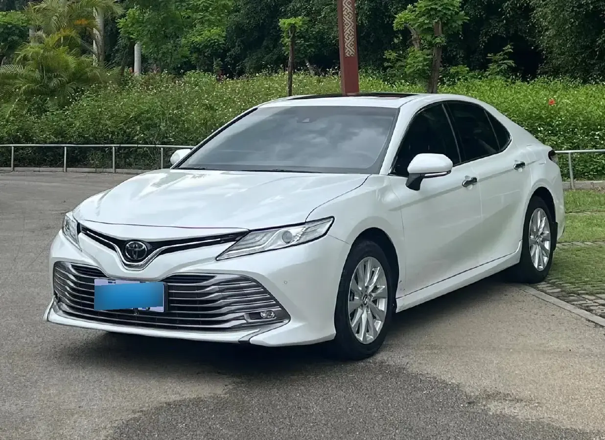 2018 Toyota Camry 2.0L 169HP L4 6AT