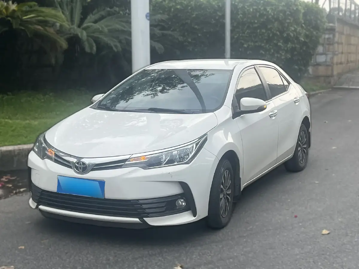 2018 Toyota Corolla 1.2T 116HP L4 CVT