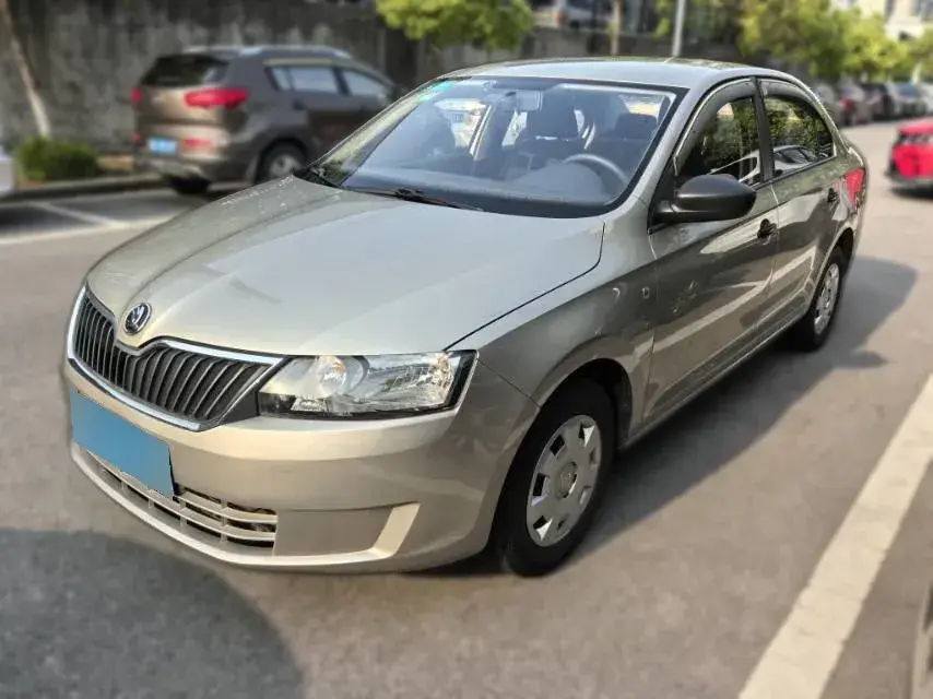 2016 Skoda Rapid 1.6L 110HP L4 6AT