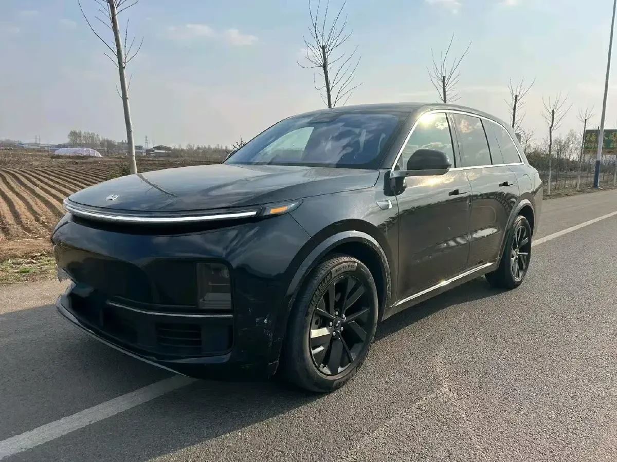 2023 Li L8 Range Extended 154HP REEV 40.9KWH